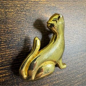 Vintage Gold Cat Brooch